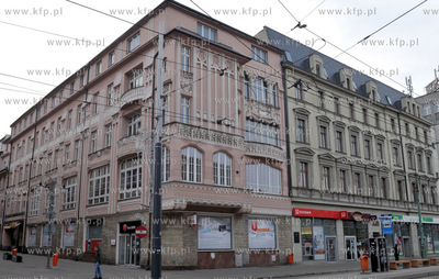Katowice. Centrum miasta. Na zdjeciu  ul. Warszawska....