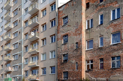 Gdynia Srodmiescie o dzielnica Portowa. Nz Stara kamienica...