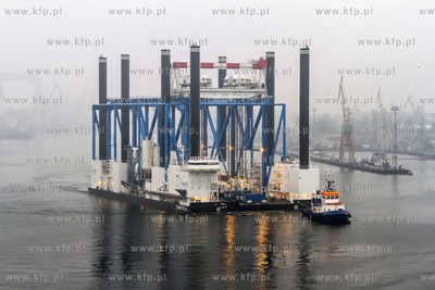 Zourite, barka samopodnosna do budowy estakady przybrzeznej...