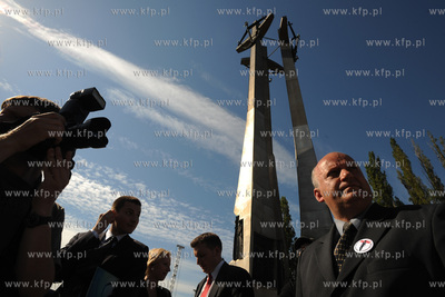 Po decyzji komisji UE o nie zamykaniu Stoczni Gdansk...