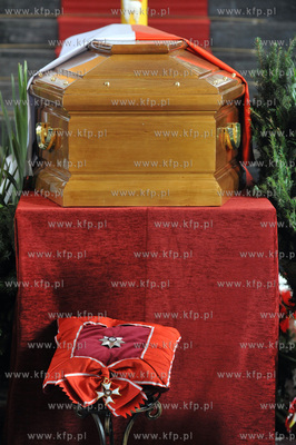 Bazylika Mariacka w Gdansku. Uroczystosci pogrzebowe...