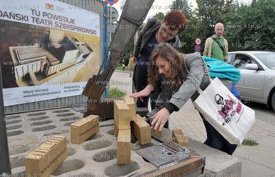 XV Festiwal Szekspirowski  - happening "Kolos na Zlotych...