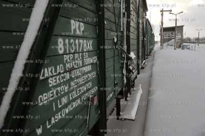 Kartuzy. Dworzec kolejowy PKP. 7.12.2013 Fot.  Konrad...