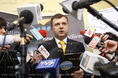 Sopot. Urzad Miasta. Konferencja prasowa, na ktorej...