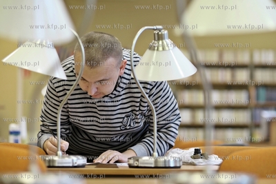 Gdansk. American Corner w budynku glownym WiMBP. Calodobowa...