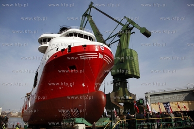 Gdanski oddzial Stoczni Nauta S.A.. Wodowanie kadlubu...