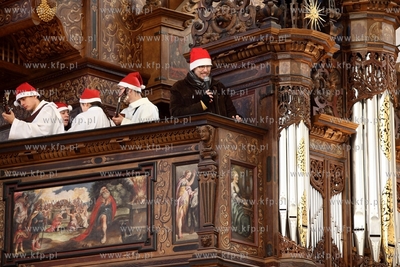 Gdanskie przedszkolaki spotkaly sie ze sw. Mikolajem...