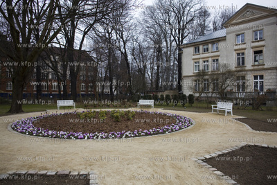 Sopot. Park przy Willi Herbstów.
30.03.2017
fot....