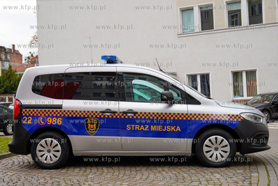 Urząd Miejski w Gdańsku. Przekazanie 3 nowych radiowozów...