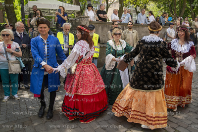 Święto ul. Św. Ducha w Gdańsku. Tańce z epoki....