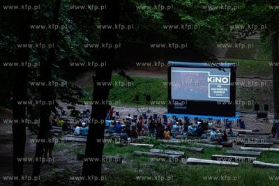 „Kino po zachodzie słońca” - nowy cykl seansów...