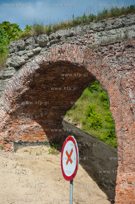 Gdansk. Dolne Migowo. Znajdujace sie na trasie budowy...