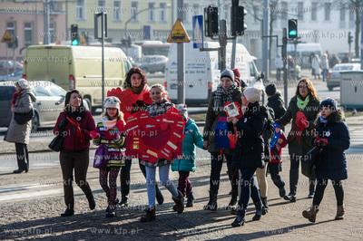 Gdansk. Podopieczni Palacu Mlodziezy wraz z rodzicami...