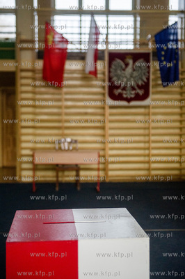 Gdansk. Wrzeszcz. Obwodowa Komisja ds. Wyborow do Rady...