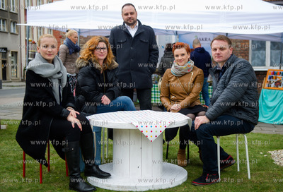 Gdansk. Plac T. Polaka. Briefing prasowy poprzedzajacy...