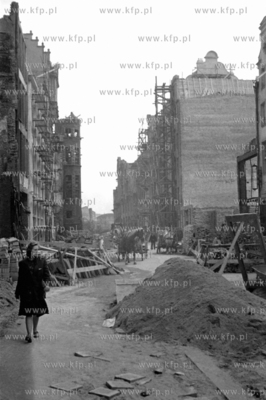 Odbudowa kamienic przy ulicy Tkackiej w Gdańsku.
1948
0009669z
Fot....