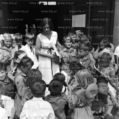 Maria Pertyńska, wychowawczyni klasy Ia Szkoły Podstawowej...