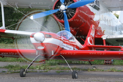 Pruszcz Gdanski , Aeroklub Gdanski Nz.Zlin 50LS Zespol...