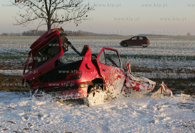 Kolbaskowo. Zachodniopomorskie. Na krajowej drodze...