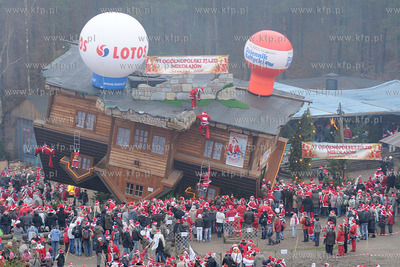 Szymbark na Kaszubach. VI Ogolnopolski Zjazd Swietych...