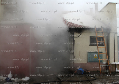 Pozar w sklepie rybnym na Gdanskim osiedlu Morena,...