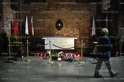 W bocznej nawie kosciola sw. Brygidy postawiony zostal...