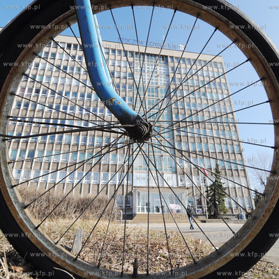 Stocznia Gdynia S.A. NA terenie zakladu dziala obecnie...