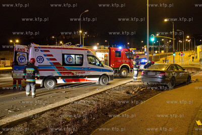 Grozny wypadek na skrzyzowaniu Kartuskiej, Lostowickiej...