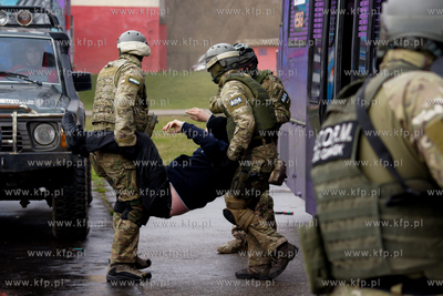 Gdansk. Gimnazjum nr 29 na Suchaninie. Pokazy Gdanskiej...