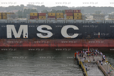 Do gdynskiego portu wplyna kontenerowiec MSC Asya -...