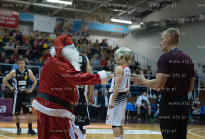 Słupsk. Energa Czarni Słupsk - Trefl Sopot 89-58...