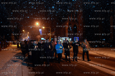 Burmistrz Mirosław Chyła wraz z mieszkańcami Pelplina...