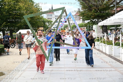 Marsz dla Zdrowia Psychicznego #poGodność i okazania...