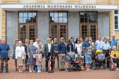 Gdynia. Akademia Marynarki Wojennej. Uroczysta promocja...