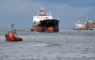 MTM SOUTHPORT wplywa do gdanksiego portu.
17.06.2011
fot....