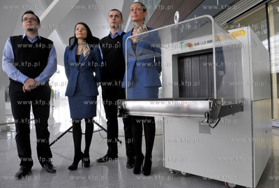 Gdansk, Terminal T2 Portu Lotniczego Gdansk. Podpisanie...