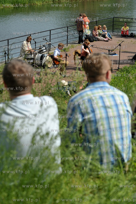 Streetwaves czyli artystyczna akcja miejska w Gdansku...