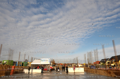 Banino, ul. Tuchomska. Uroczystosc wmurowania kamienia...