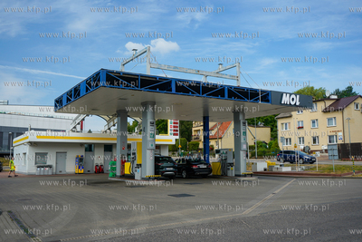 Gdansk, Suchanino, ul. Beethovena. Stacja paliw Lotos...