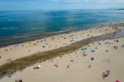 Wakacje w Gdańsku. Plaża w okolicy molo ujścia Potoku...