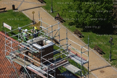 Dawna chorągiewka wiatrowa wróciła na szczyt Wielkiego...