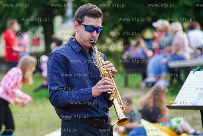 Gdynia, ul. Widna. Lato zaczyna się na Witominie!....