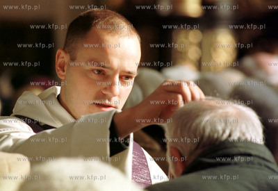    Sroda popielcowa u Domonikanow w gdanskim kosciele...