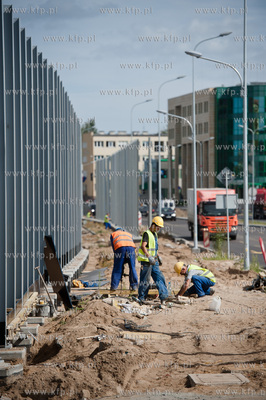 Gdansk. Wznowione po kilku miesiecznej przerwie, prace...