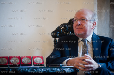 Gdansk. Ratusz Glownego Miasta. Uroczystosc wreczenia...