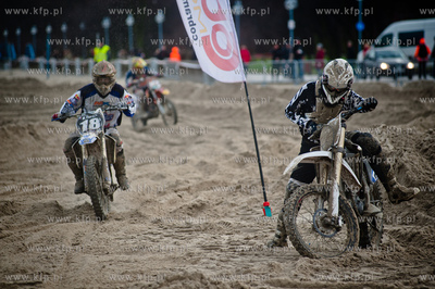 Gdynia. Plaza Miejska. Wielka Orkiestra Swiatecznej...