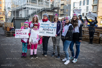 Gdynia. Plac Kaszubski. Pierwszy raz w Gdyni, Miedzynarodowa...