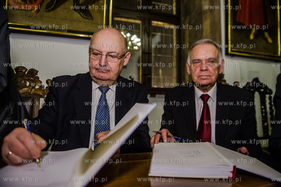 Gdansk. Wielka Sala Wety Ratusza Glownego Miasta. Promocja...