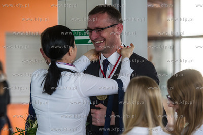 Pruszcz Gdanski. Uroczyste otwarcie krytej
plywalni...