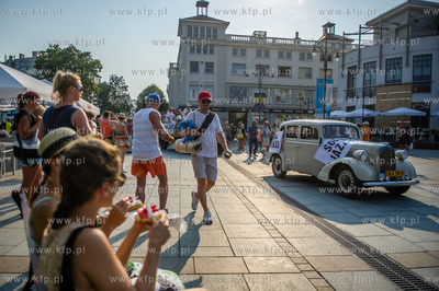 Sopot. Parada towarzyszaca Molo Jazz Festival 2015.
08.08.2015
fot....